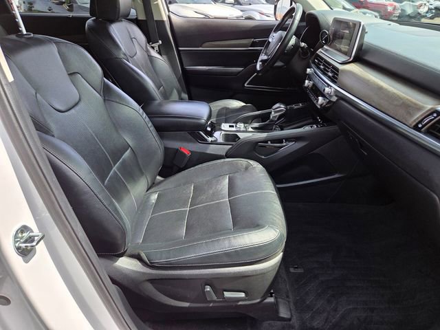 Used 2022 Kia Telluride SX w/ Towing Package AWD/4WD image 16