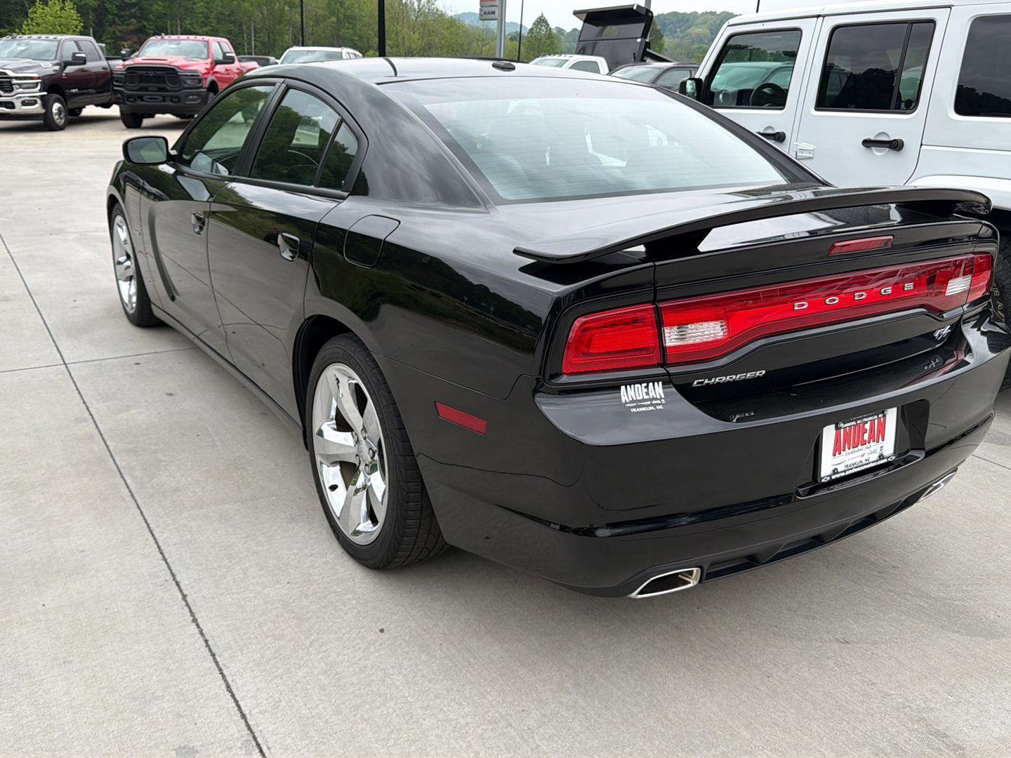 Used 2012 Dodge Charger R/T RWD image 5