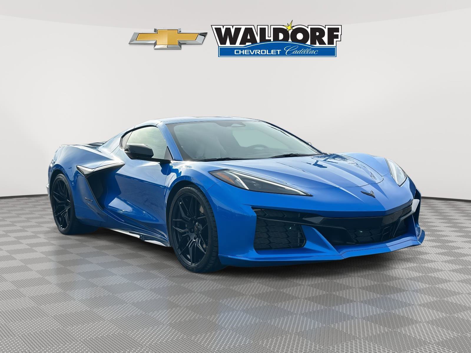 Used 2025 Chevrolet Corvette Z06 image 1