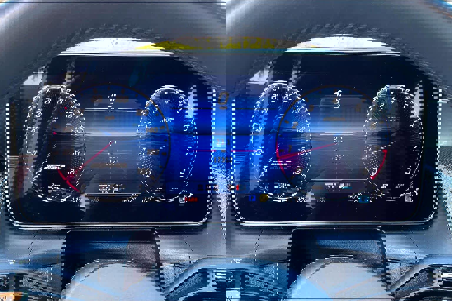 Used 2025 Mercedes-Benz GLC 43 AMG 4MATIC image 24