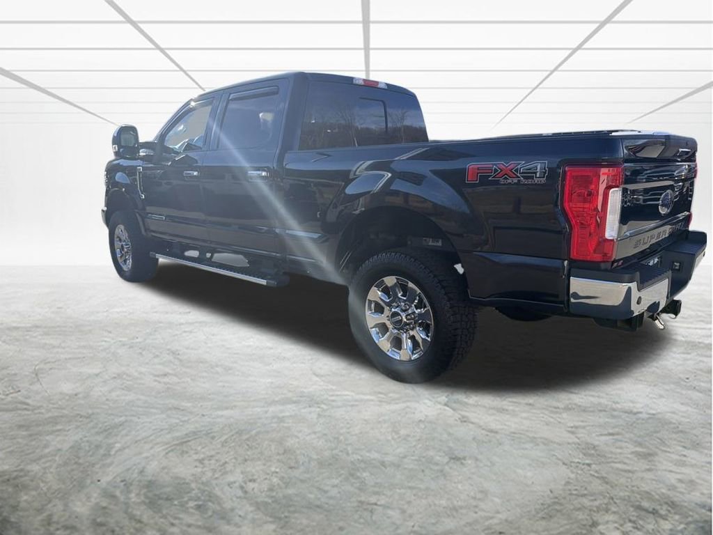 Used 2019 Ford F250 Lariat w/ Chrome Package image 31