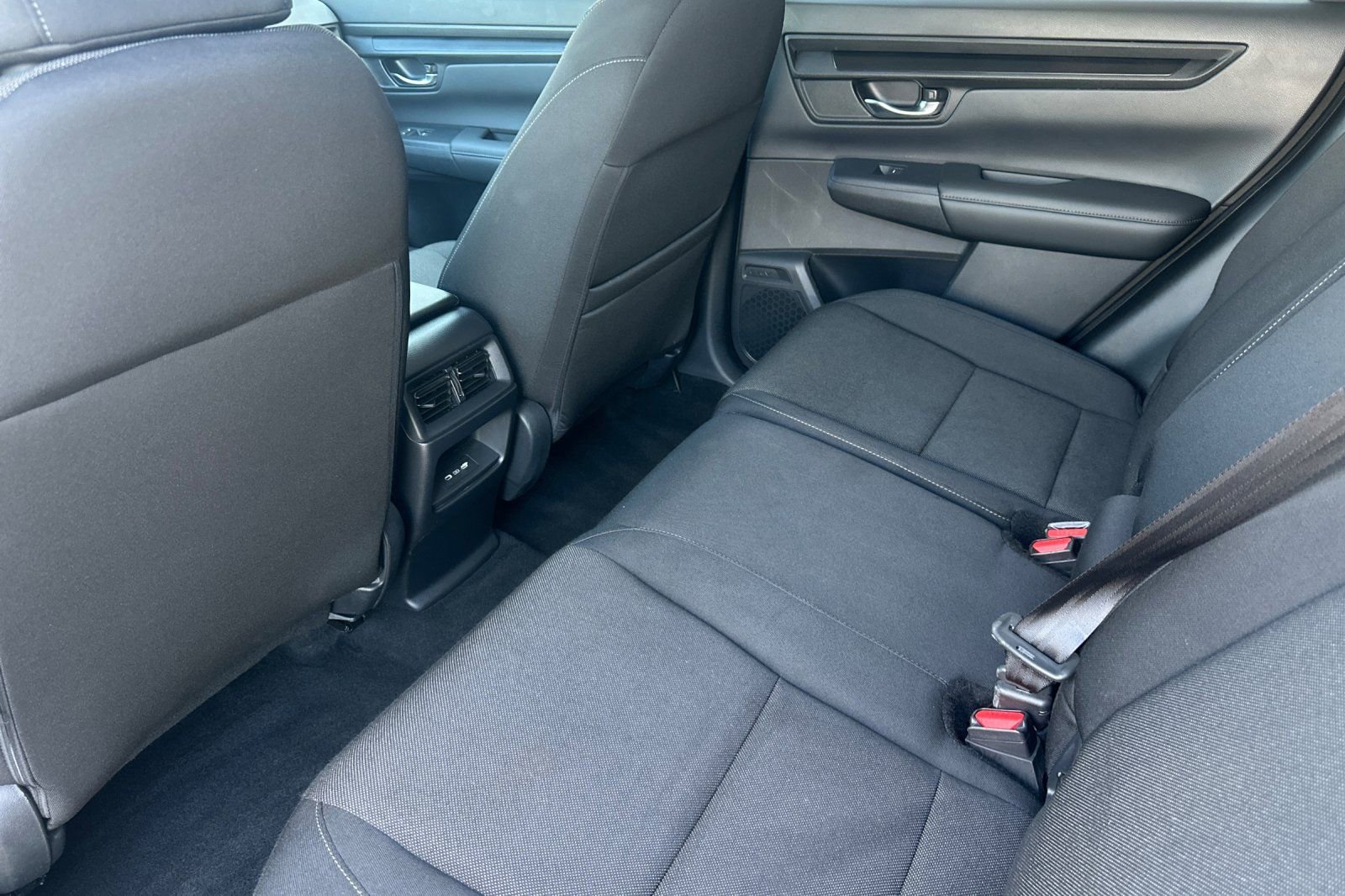 Used 2025 Honda CR-V EX image 13