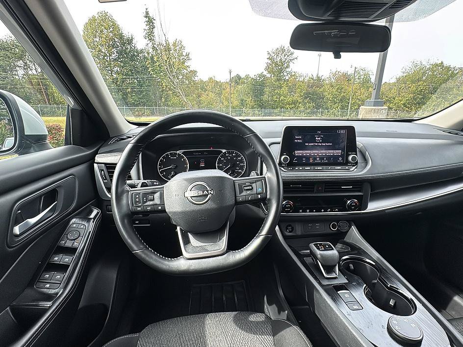 Certified 2025 Nissan Rogue SV AWD/4WD image 29