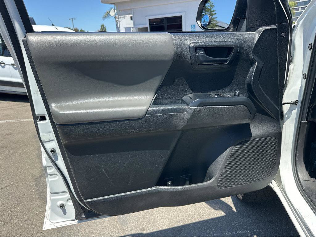 Used 2021 Toyota Tacoma SR AWD/4WD image 15