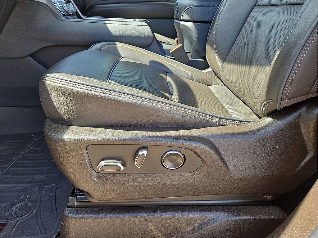 Used 2024 GMC Yukon Denali image 27