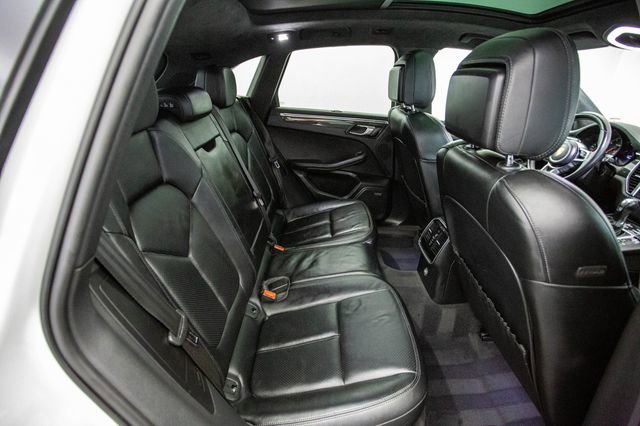 Used 2015 Porsche Macan Turbo image 26