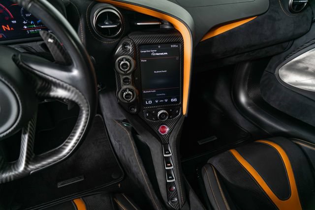 Used 2018 McLaren 720S Performance RWD image 19