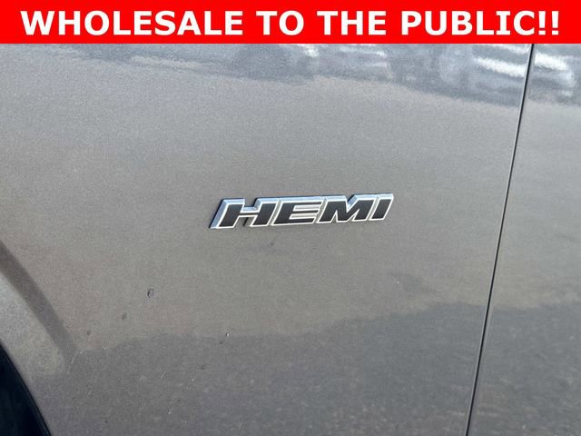 Used 2015 Dodge Challenger R/T Plus image 11