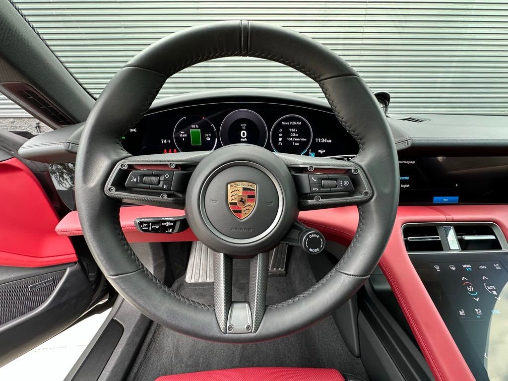 Used 2025 Porsche Taycan image 15