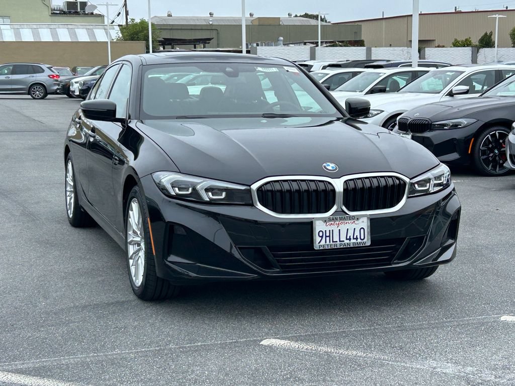 Used 2023 BMW 330i Sedan w/ Premium Package RWD image 7