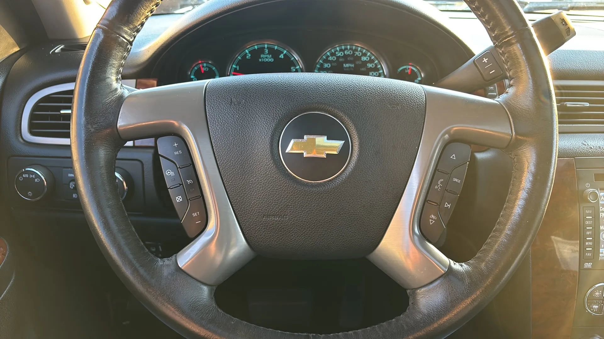 Used 2012 Chevrolet Tahoe LTZ image 17