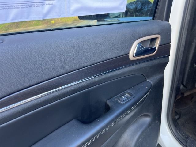 Used 2014 Jeep Grand Cherokee Limited image 11