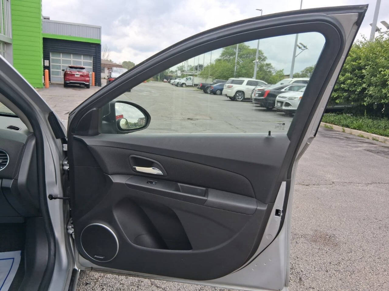 Used 2011 Chevrolet Cruze LT FWD image 12