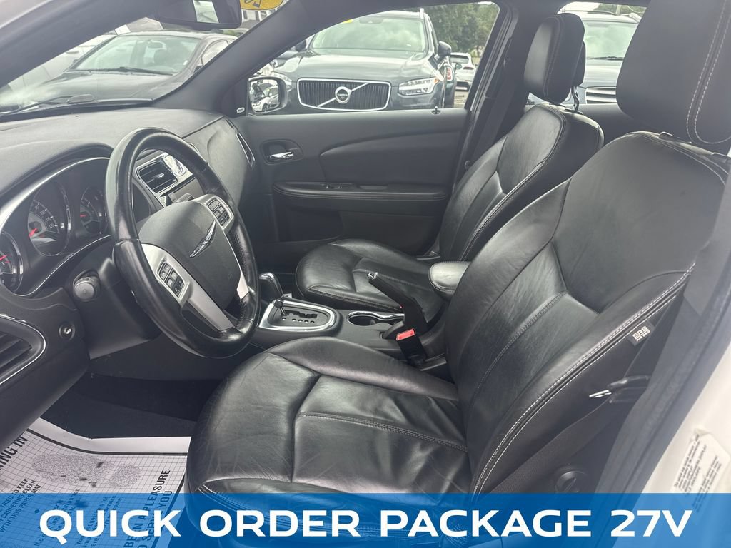Used 2011 Chrysler 200 Limited FWD image 9