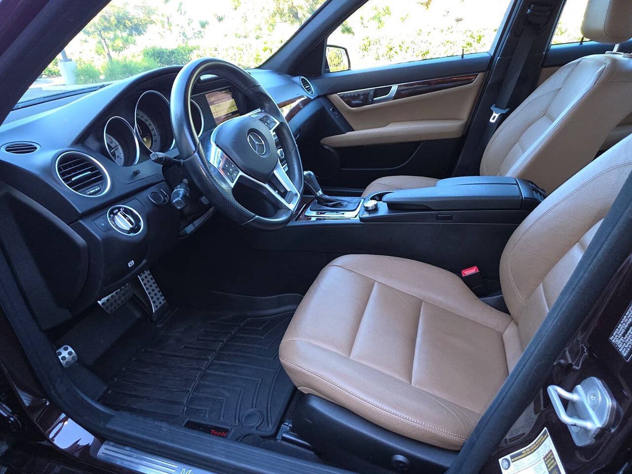 Used 2012 Mercedes-Benz C 250 Sedan image 22