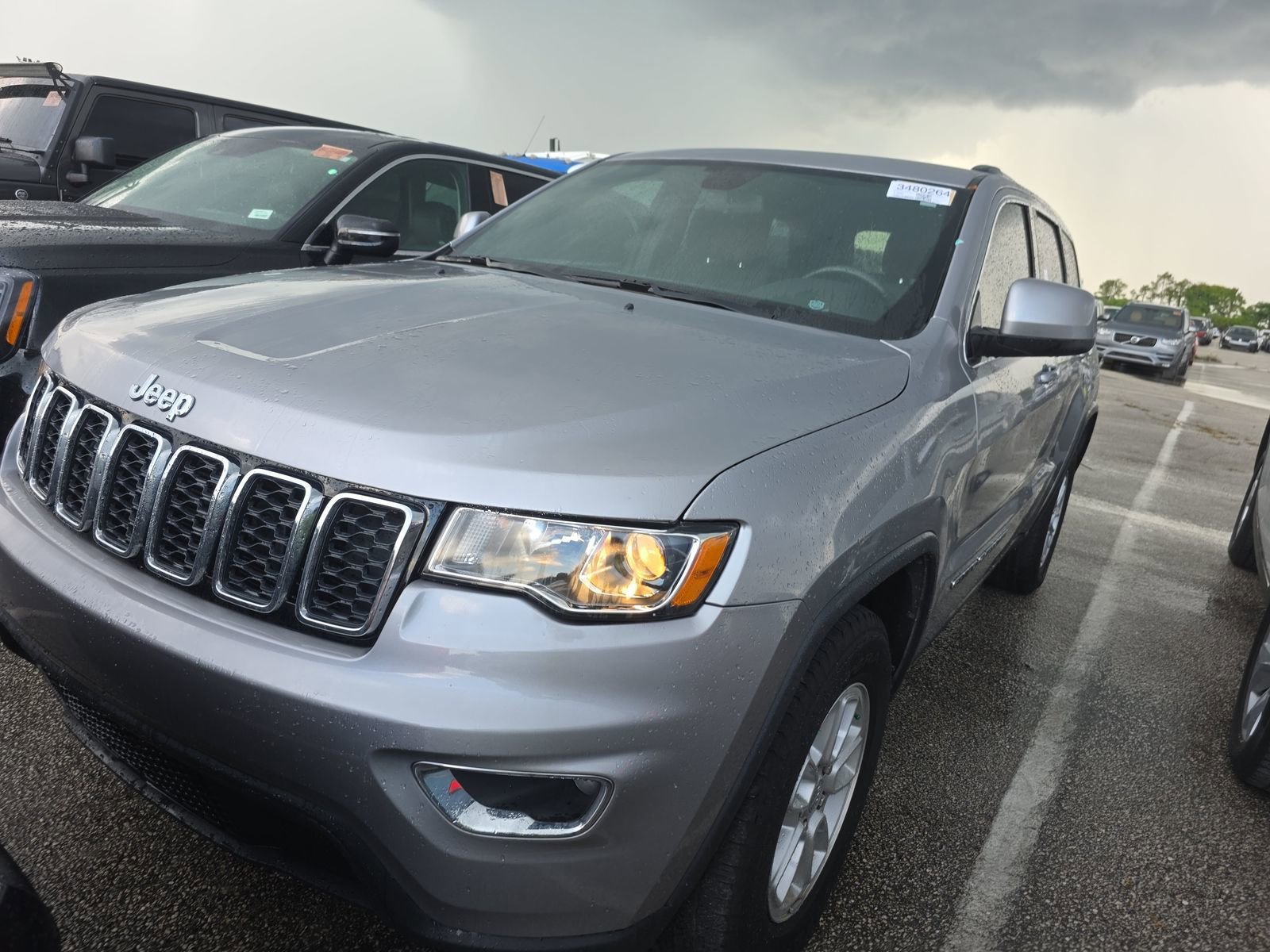 Used 2019 Jeep Grand Cherokee Laredo image 15