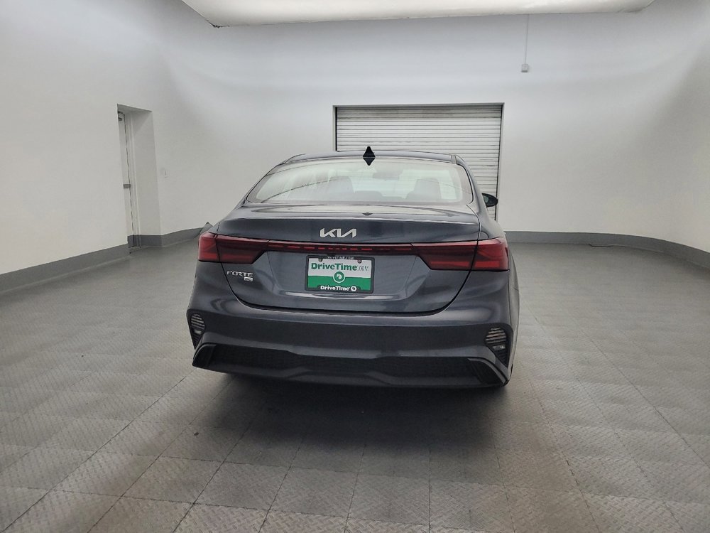 Used 2023 Kia Forte LX image 7