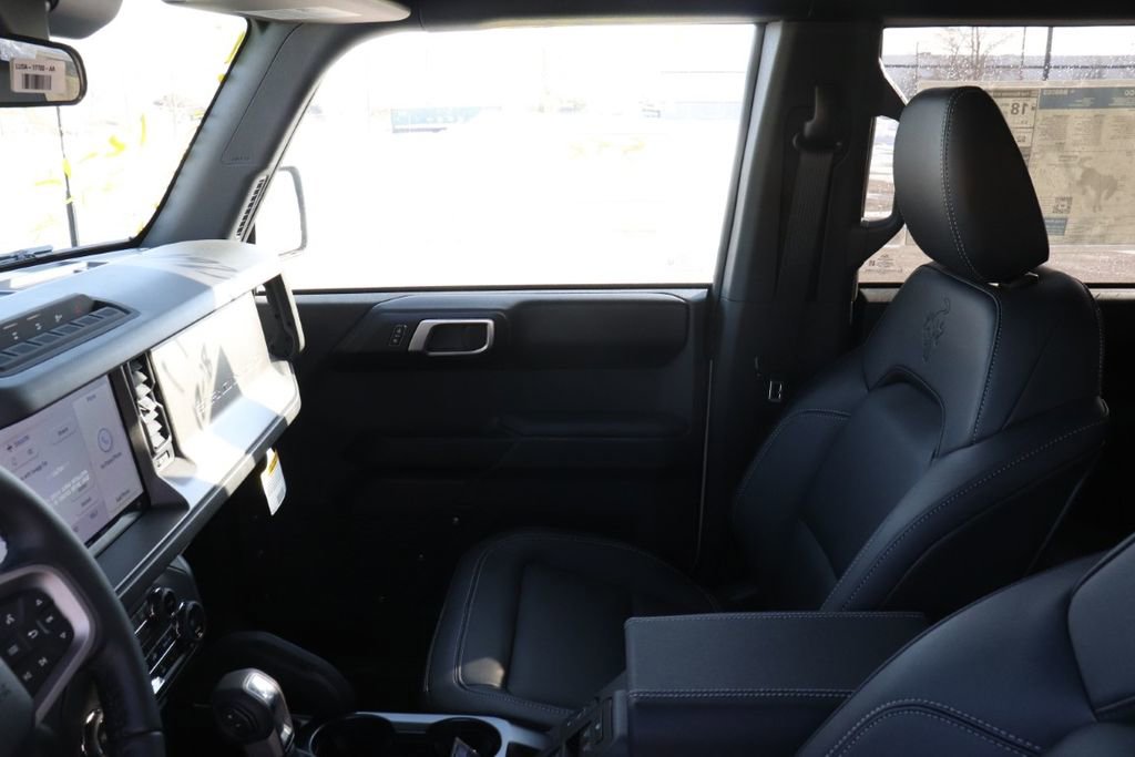 New 2025 Ford Bronco Badlands image 14