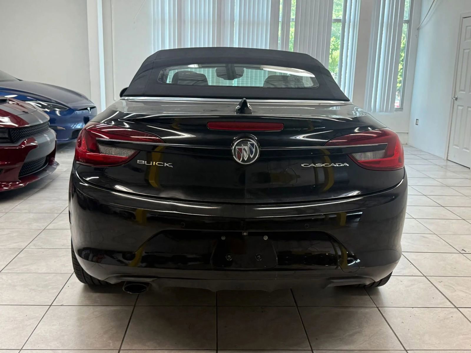 Used 2018 Buick Cascada Sport Touring w/ Dark Effects Package image 8