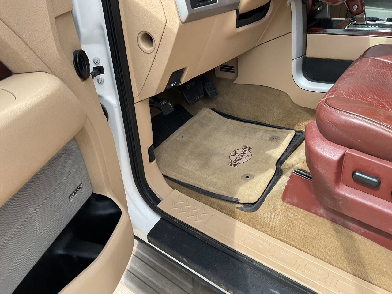 Used 2013 Ford F150 King Ranch w/ Off-Road Pkg AWD/4WD image 14