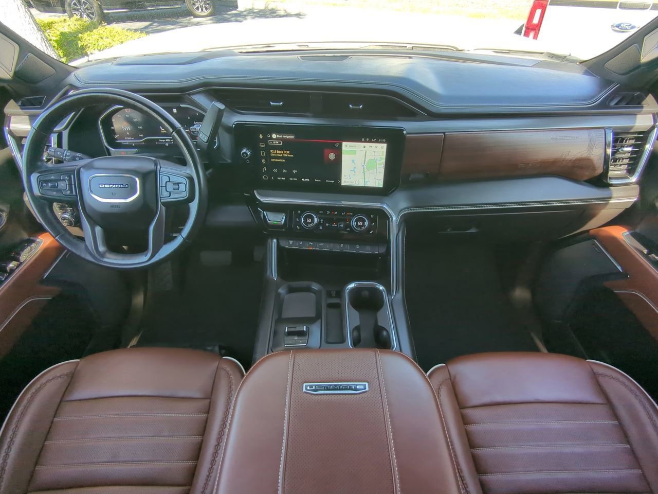Used 2024 GMC Sierra 3500 Denali Ultimate AWD/4WD image 15