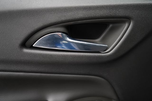 Used 2023 Chevrolet Equinox LT image 48