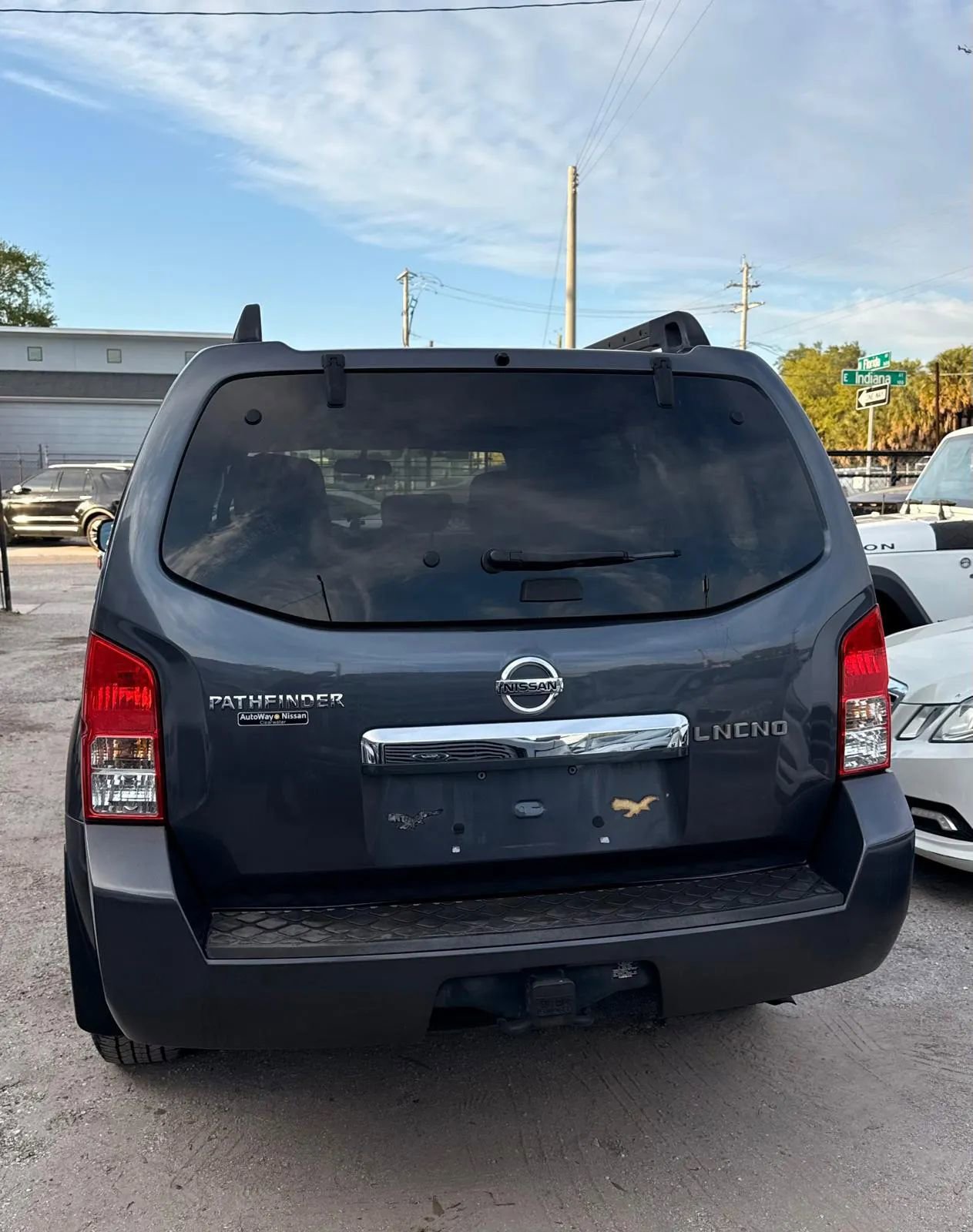 Used 2012 Nissan Pathfinder S w/ Protection Pkg image 8