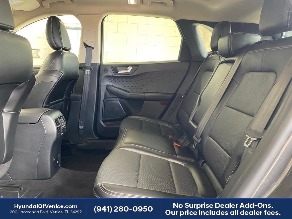 Used 2020 Ford Escape Titanium w/ Titanium Premium Package 2.0 AWD/4WD image 21