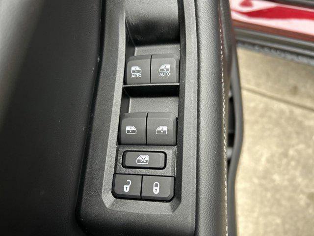 New 2025 Jeep Grand Cherokee L Laredo image 14