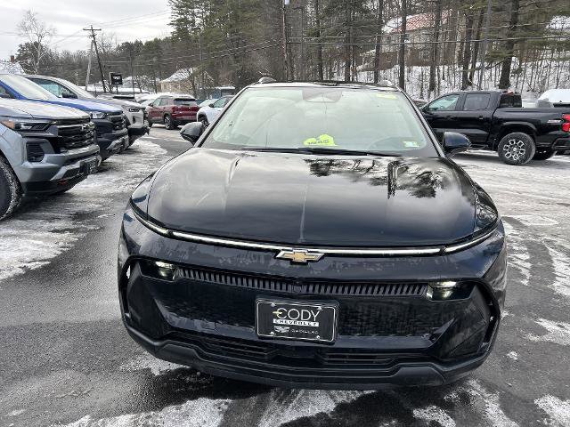New 2026 Chevrolet Equinox EV LT AWD/4WD image 2