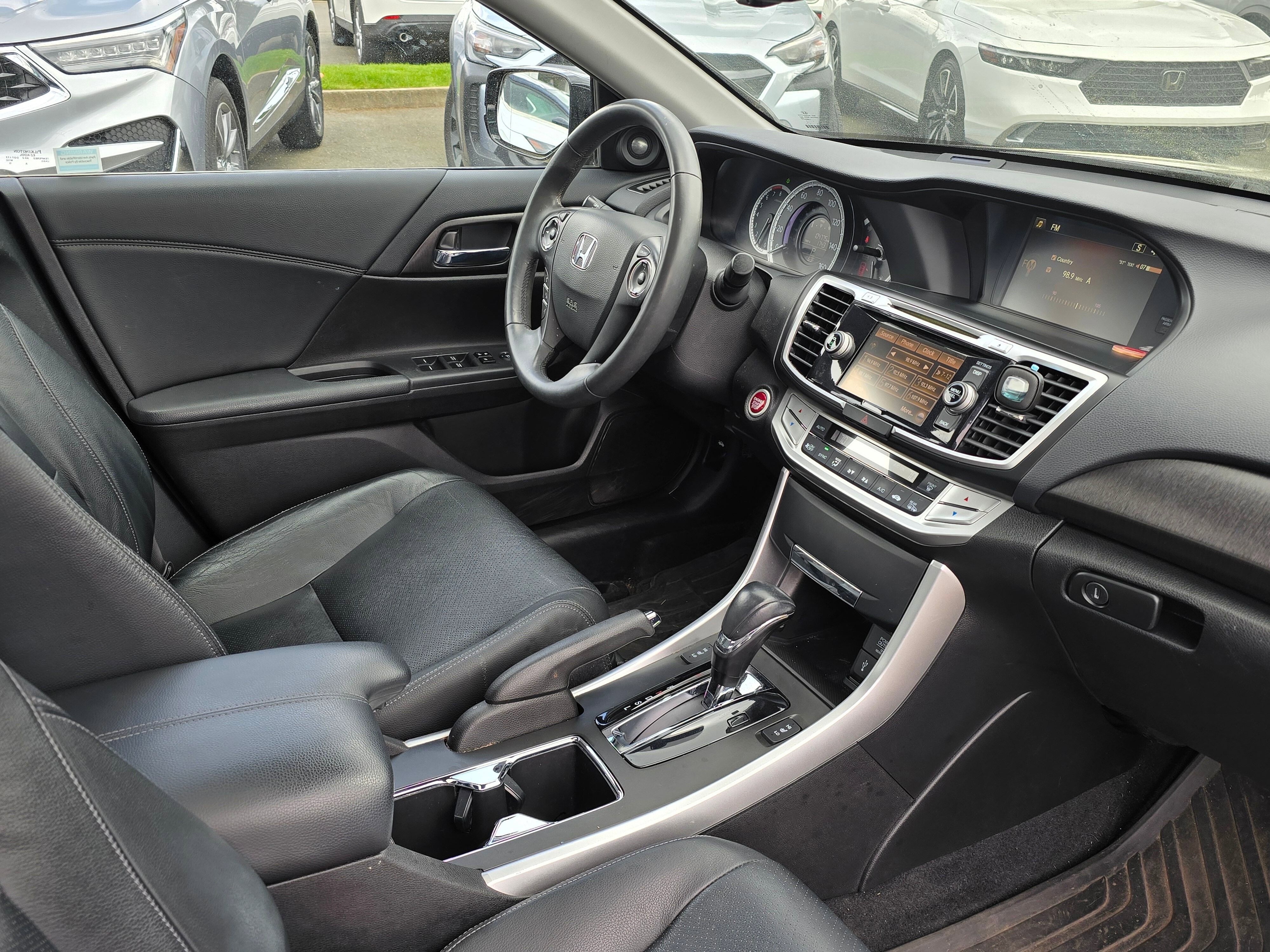 Used 2015 Honda Accord EX-L image 10