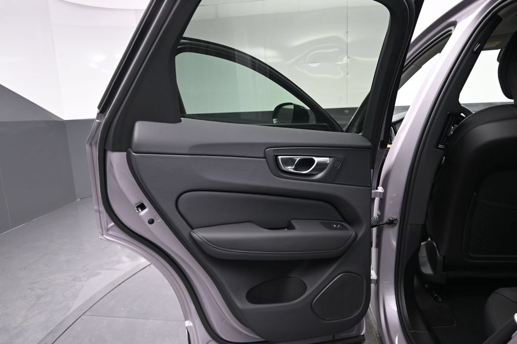 New 2026 Volvo XC60 B5 Core w/ Climate Package AWD/4WD image 34
