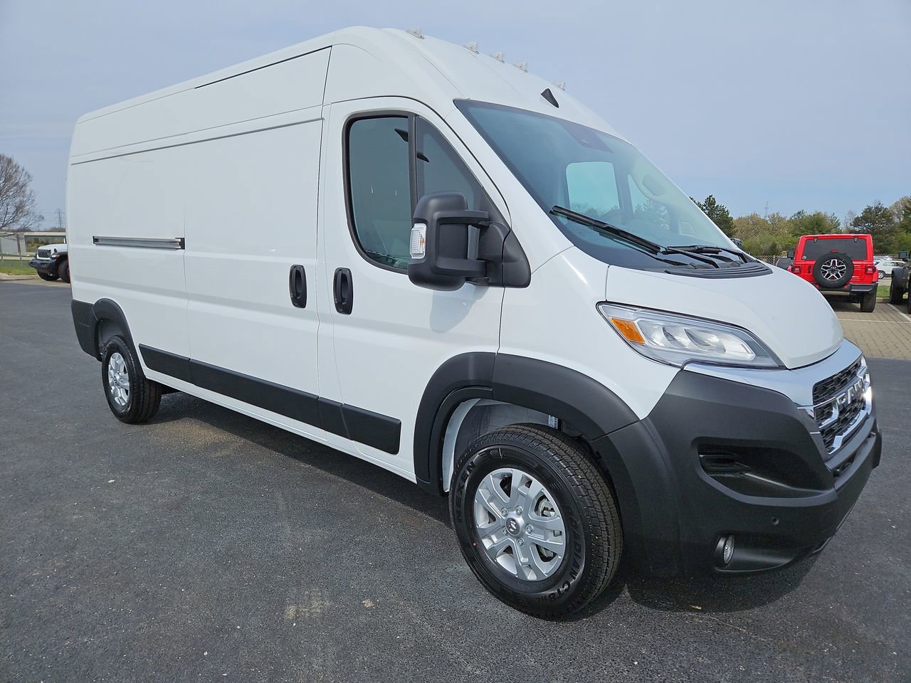New 2025 RAM ProMaster 2500 w/ Quick Order Package 22G SLT