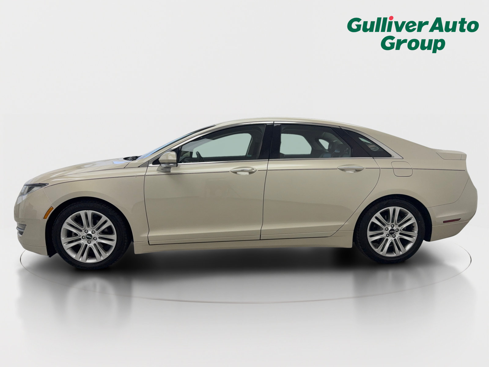 Used 2016 Lincoln MKZ Hybrid w/ Equipment Group 500A Select FWD image 3