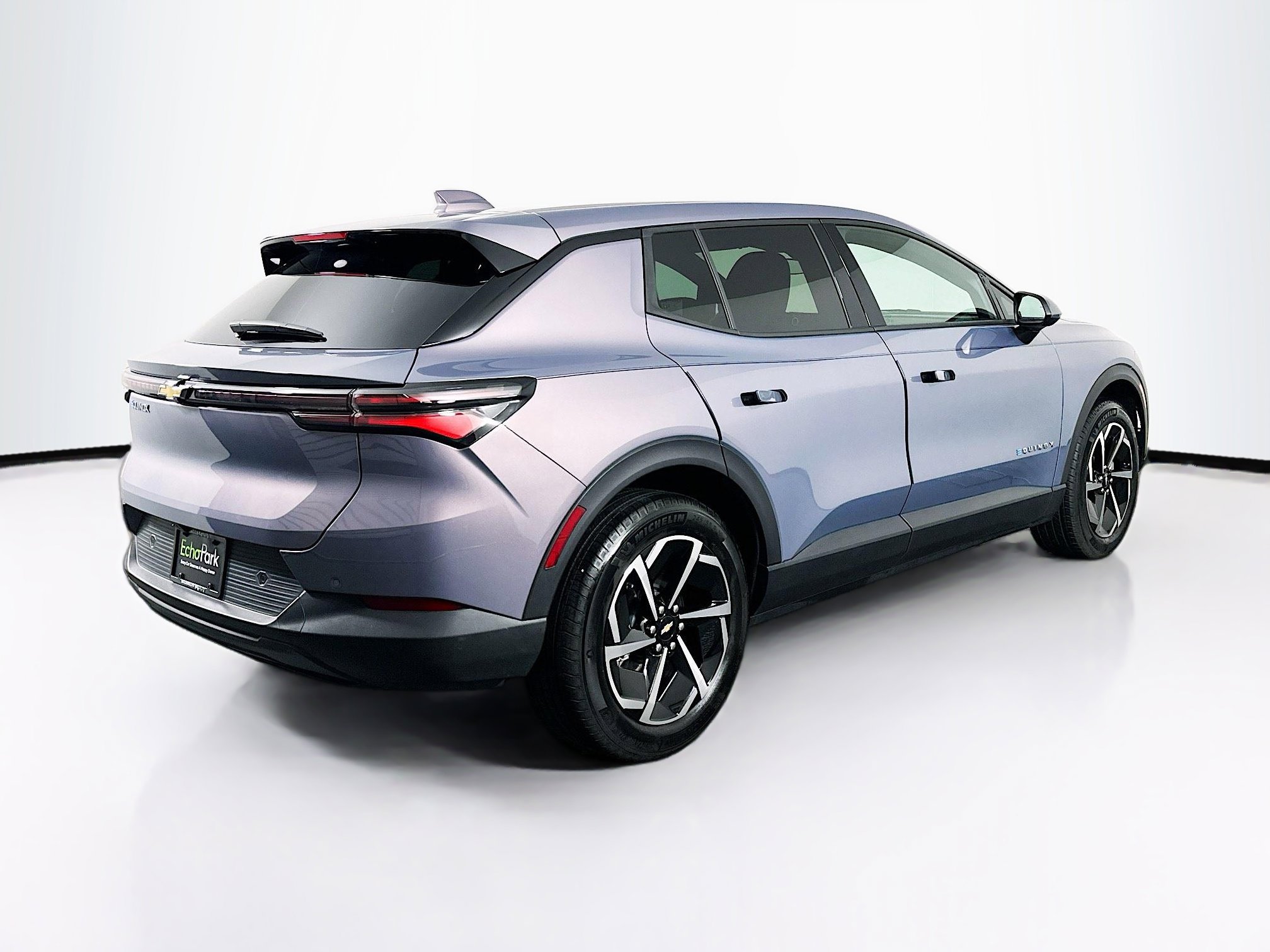 Used 2025 Chevrolet Equinox EV LT image 9