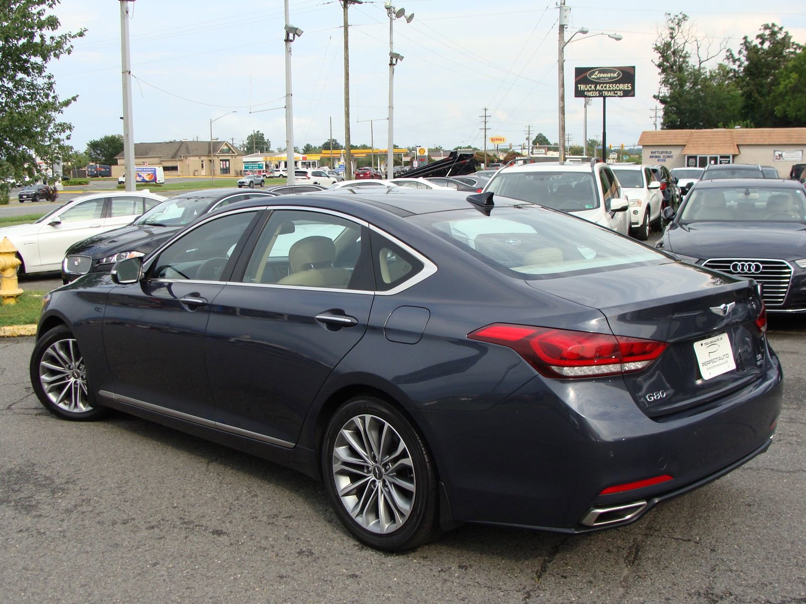 Used 2017 Genesis G80 3.8 w/ Option Group 03 image 4