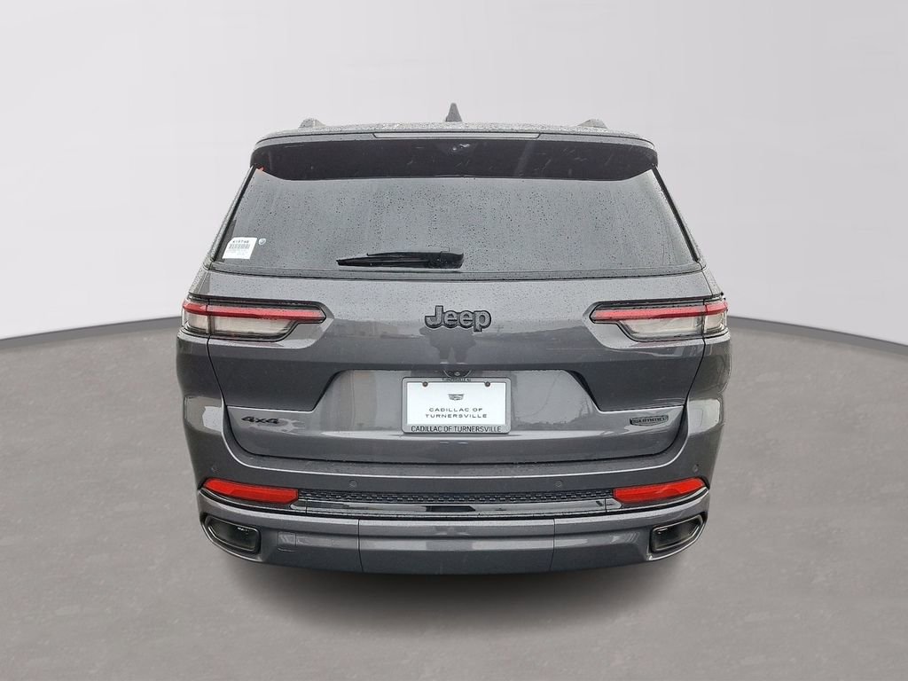 Used 2024 Jeep Grand Cherokee L Summit w/ Advanced Protech Group IV image 5
