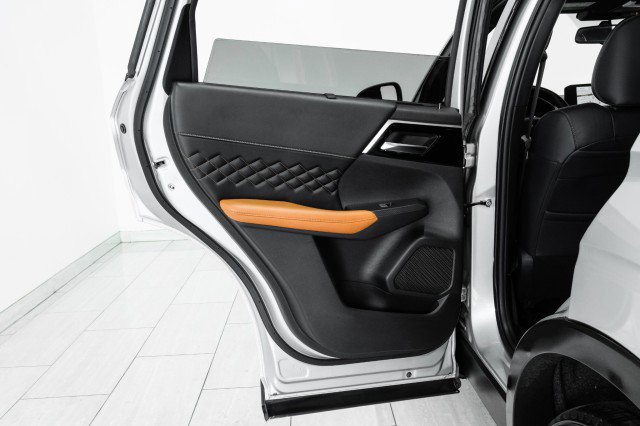 Used 2022 Mitsubishi Outlander SEL image 49