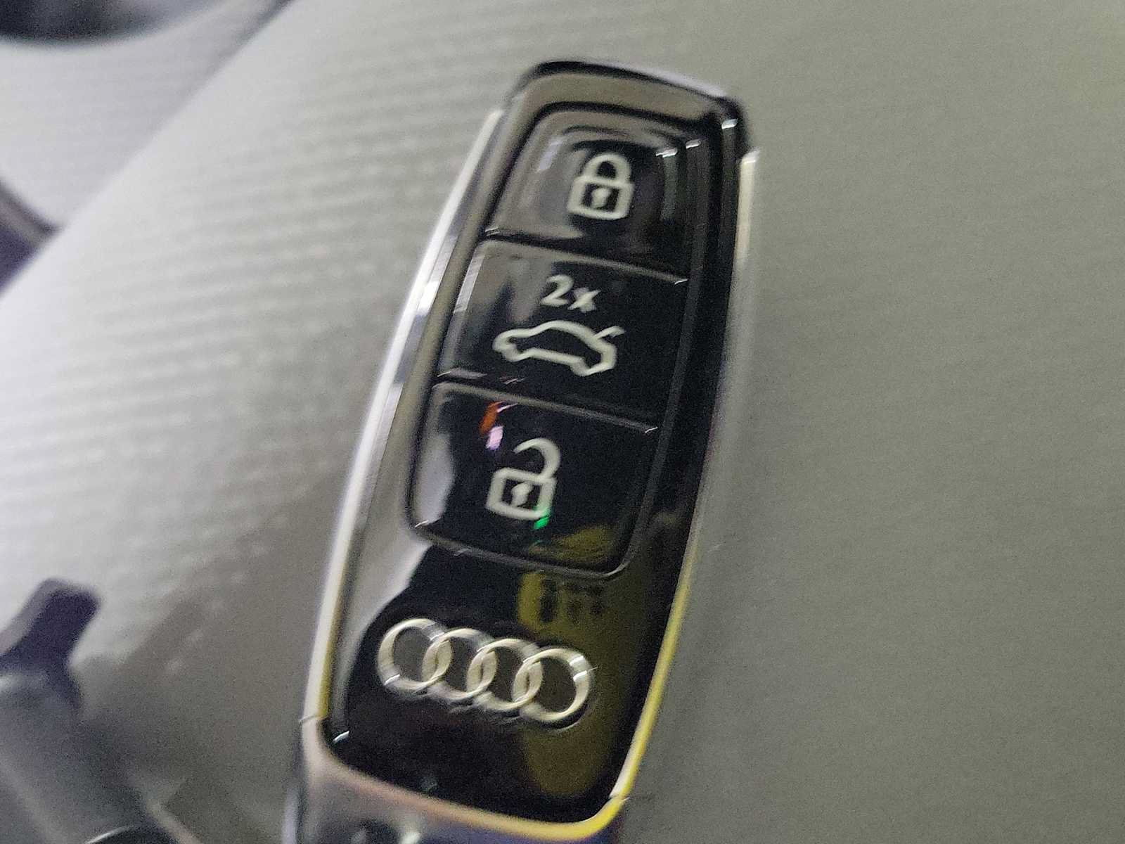 New 2026 Audi SQ8 Premium Plus AWD/4WD image 27