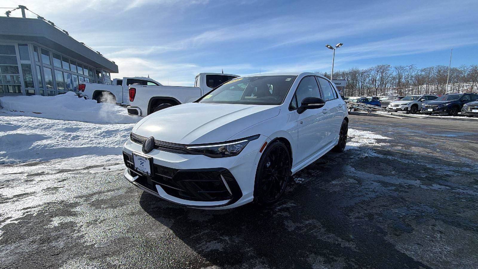 Used 2025 Volkswagen Golf R Black Edition image 3