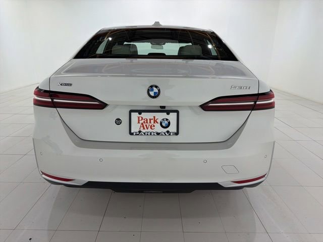 Used 2026 BMW 530i xDrive w/ Premium Package AWD/4WD image 44