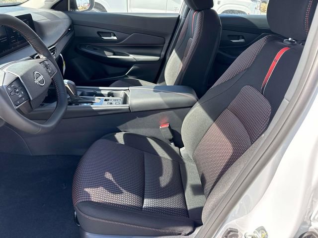 New 2026 Nissan Sentra SR w/ Floor Mat Package FWD image 19