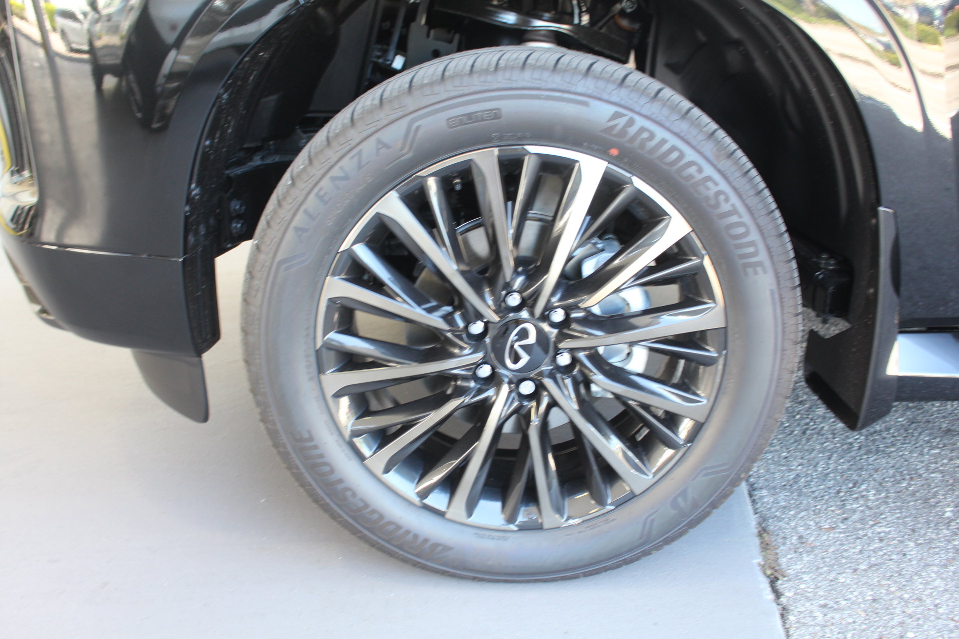 New 2026 INFINITI QX80 Autograph image 10