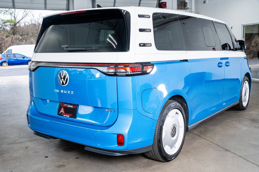 Used 2025 Volkswagen ID. Buzz 1st Edition image 6
