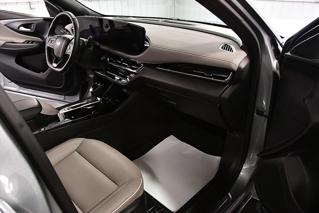 Used 2025 Buick Envista Avenir FWD image 29