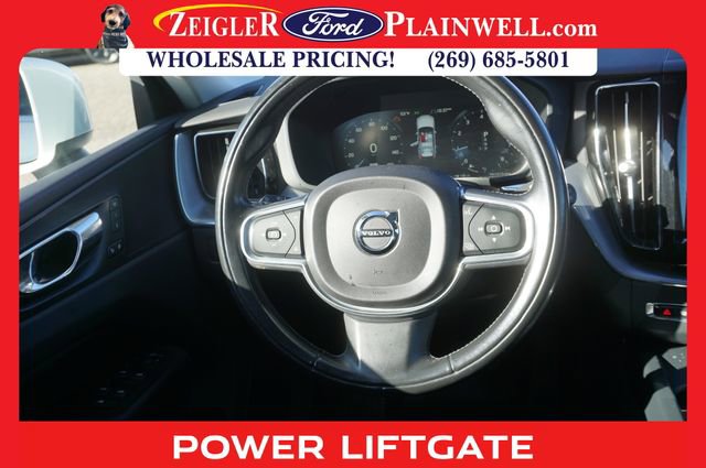 Used 2018 Volvo XC60 T6 Momentum w/ Advanced Package image 14