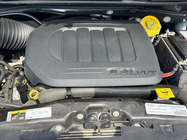 Used 2020 Dodge Grand Caravan SE w/ UConnect Hands-Free Group FWD image 26