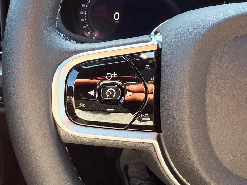 New 2026 Volvo V60 B5 Cross Country Plus w/ Climate Package image 12