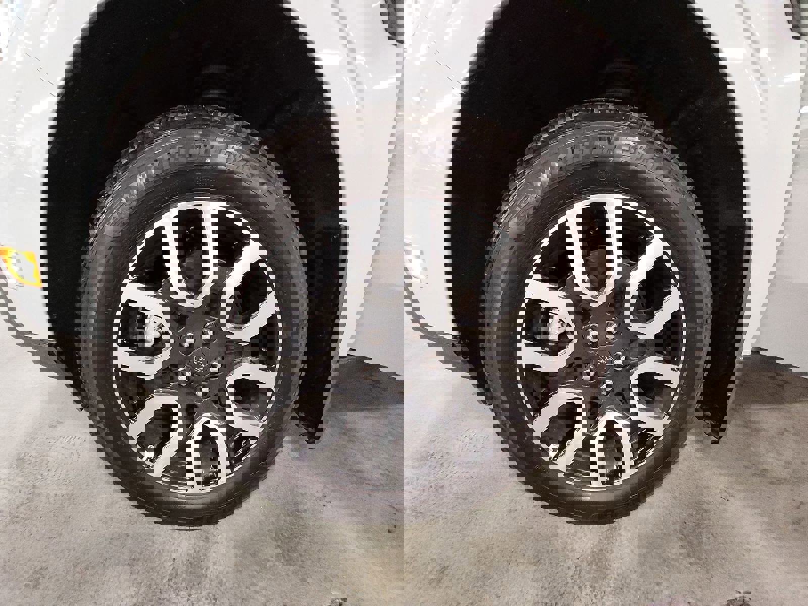 Used 2024 Ford Maverick Lariat image 36