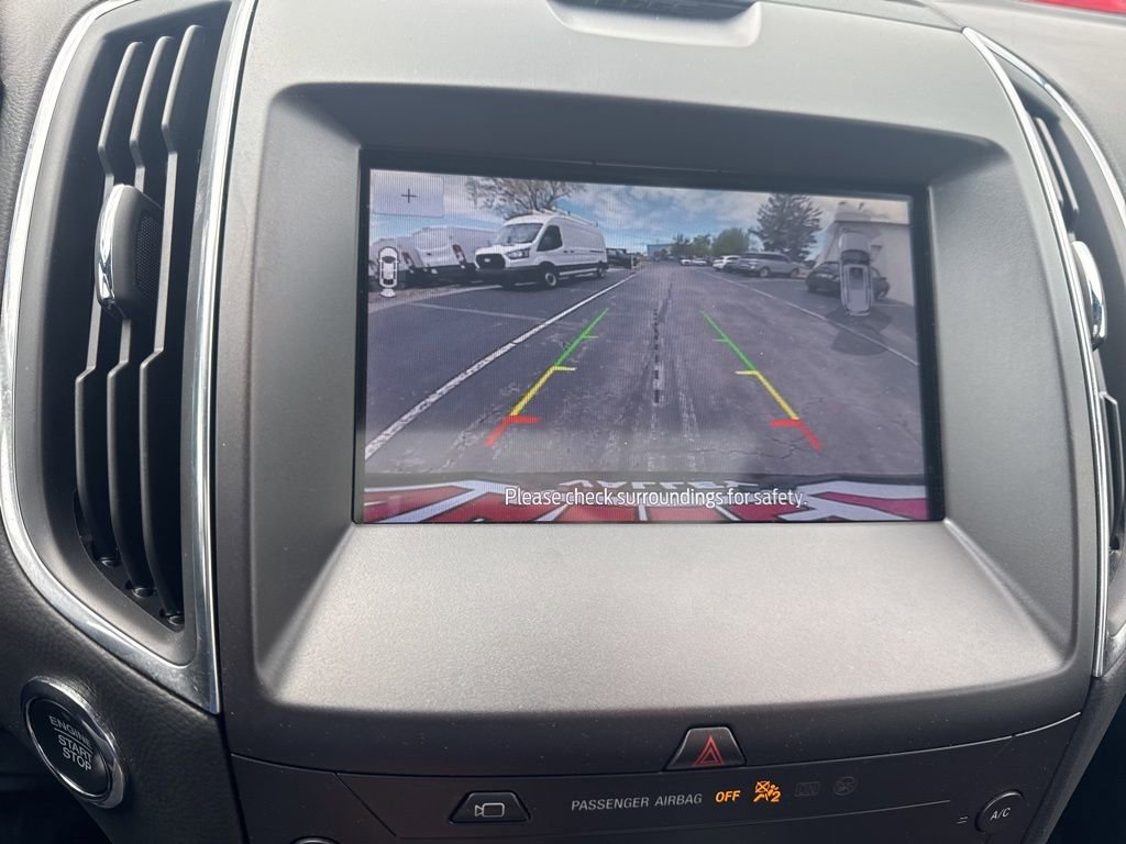 Used 2020 Ford Edge Titanium w/ Equipment Group 301A AWD/4WD image 21